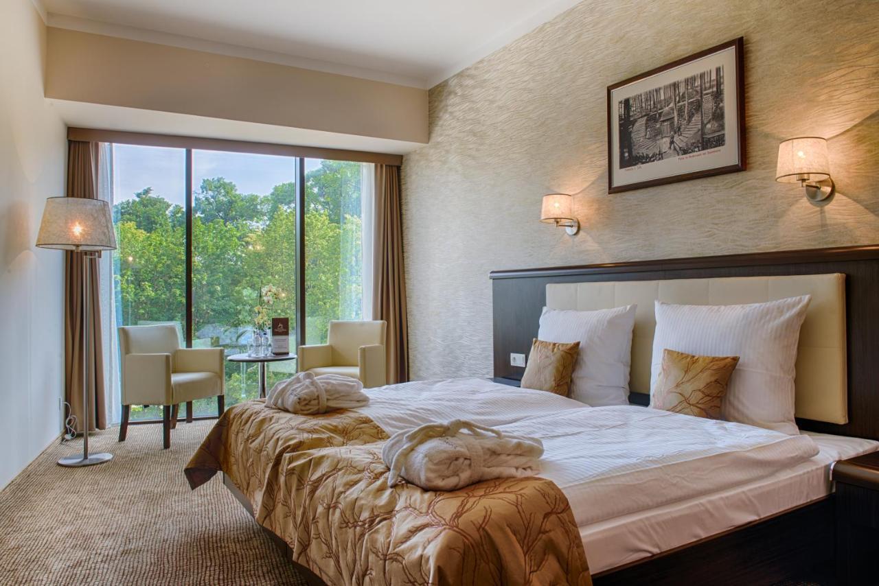 Hotel Trzebnica Hotel 4*